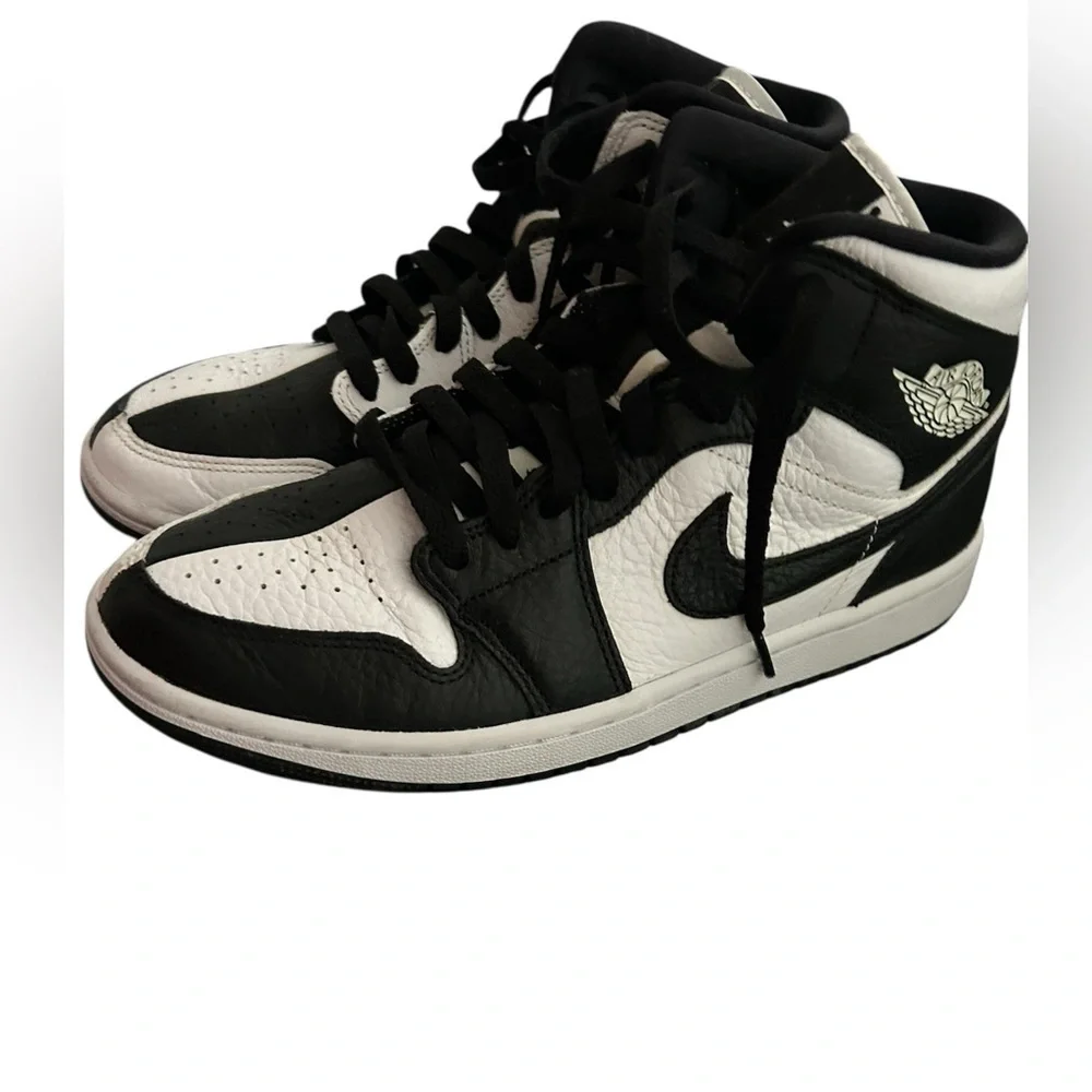 Air Jordan 1 Mid SE split homage